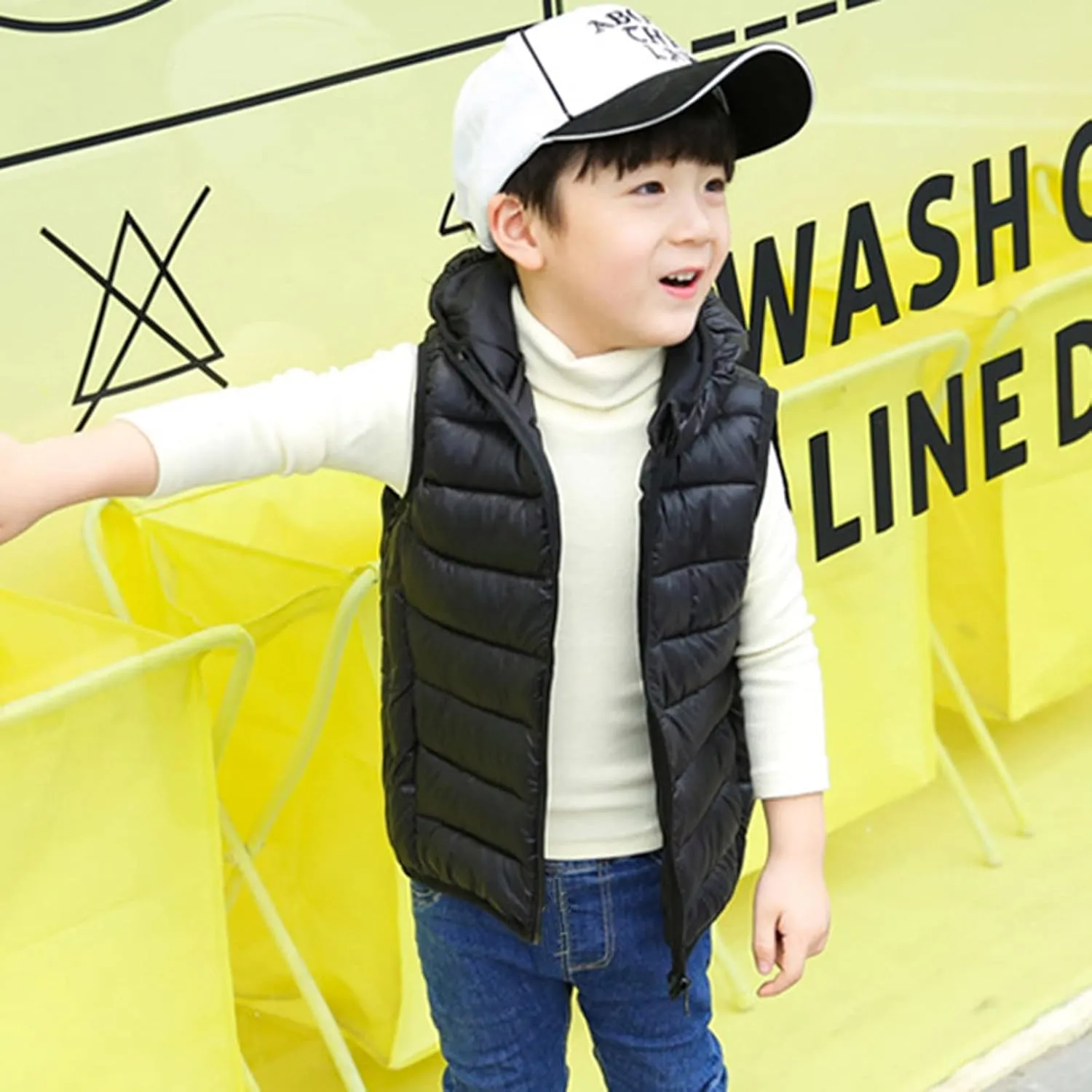 Boys' Hooded Puffer down Vest Jacket Lightweight Quilted Waistcoat Zipper Sleeveless Outwear Boys Puffer