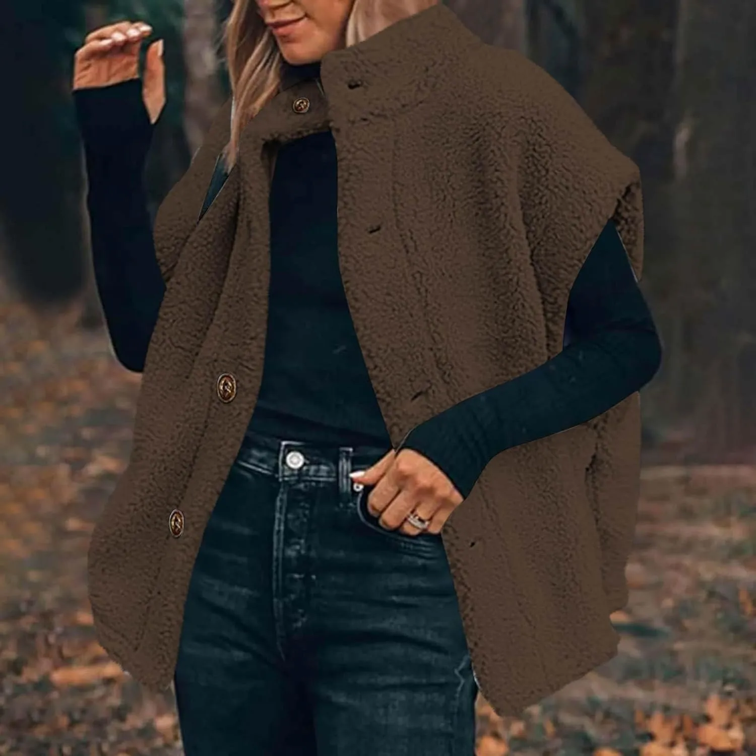 YRAETENM Women's Fuzzy Fleece Vest Casual Oversized Warm Button down Gilet Soft Sleeveless Stand Collar Jackets with Pockets